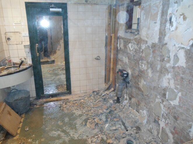 The Mitre Tavern – Bank Place Melbourne	Sewer Replacement & Toilet Refurbishment